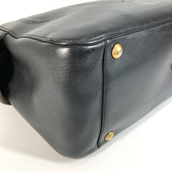 GUCCI Authentic Black Leather Shoulder Bag - Picture 6 of 16